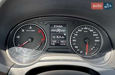 Хэтчбек Audi A3 2015 в 