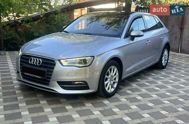 Хетчбек Audi A3 2015 в Києві