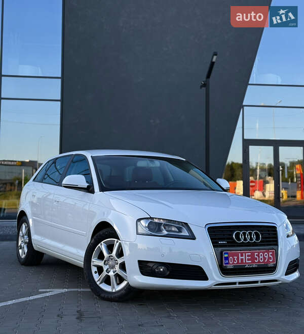 Хэтчбек Audi A3 2010 в Луцке