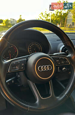 Седан Audi A3 2016 в 