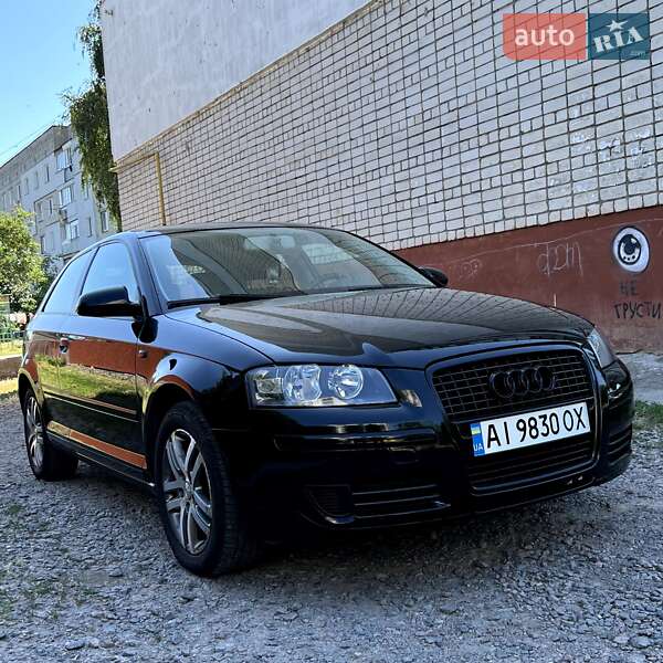 Хэтчбек Audi A3 2006 в 