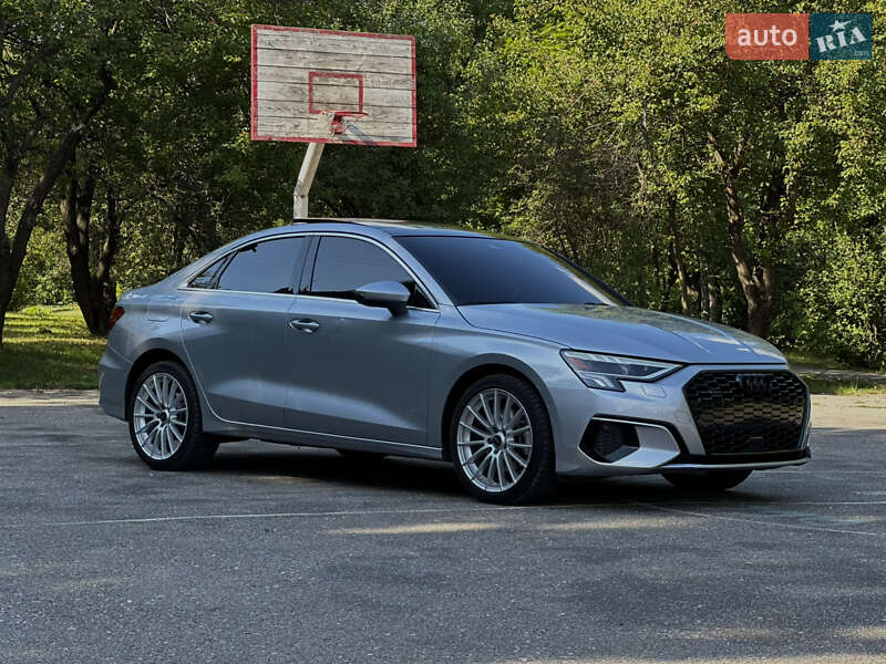 Седан Audi A3 2023 в Харькове
