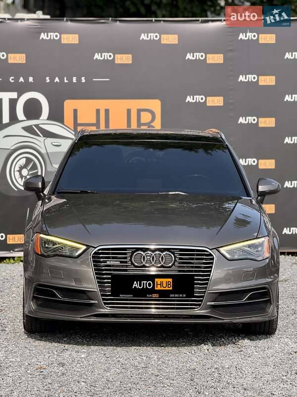 Хэтчбек Audi A3 2016 в Харькове