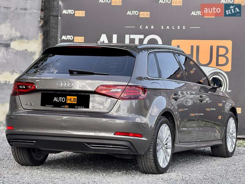 Хэтчбек Audi A3 2016 в Харькове