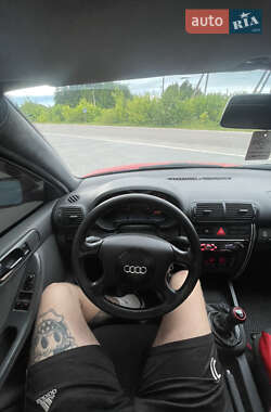 Хэтчбек Audi A3 1997 в 