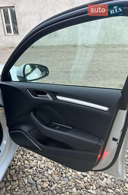 Седан Audi A3 2014 в 