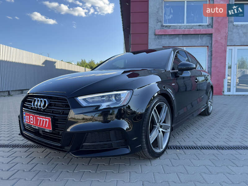 Седан Audi A3 2018 в Лубнах