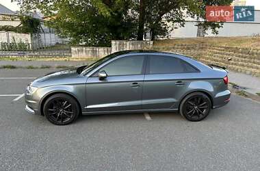 Седан Audi A3 2016 в 