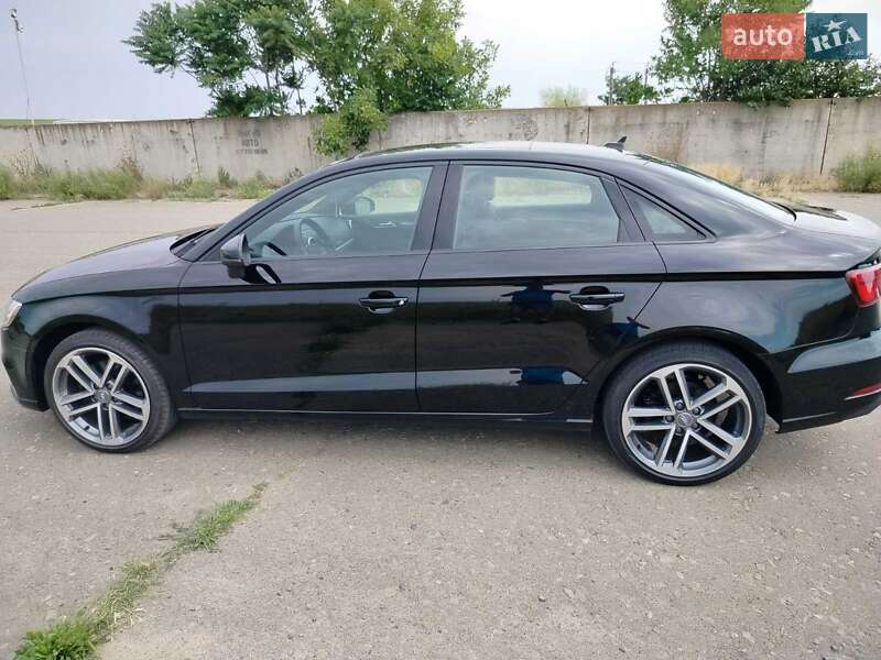 Седан Audi A3 2016 в Одесі