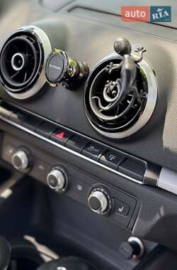 Хэтчбек Audi A3 2015 в 