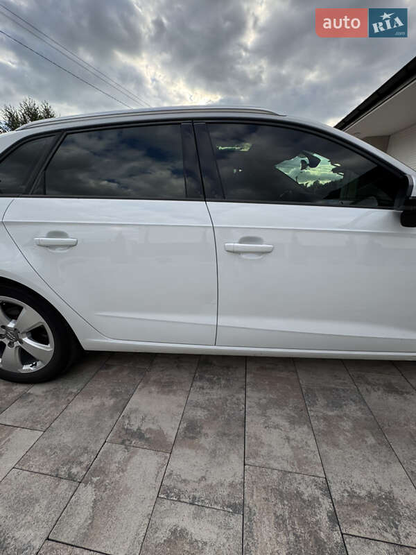 Хэтчбек Audi A3 2016 в Львове