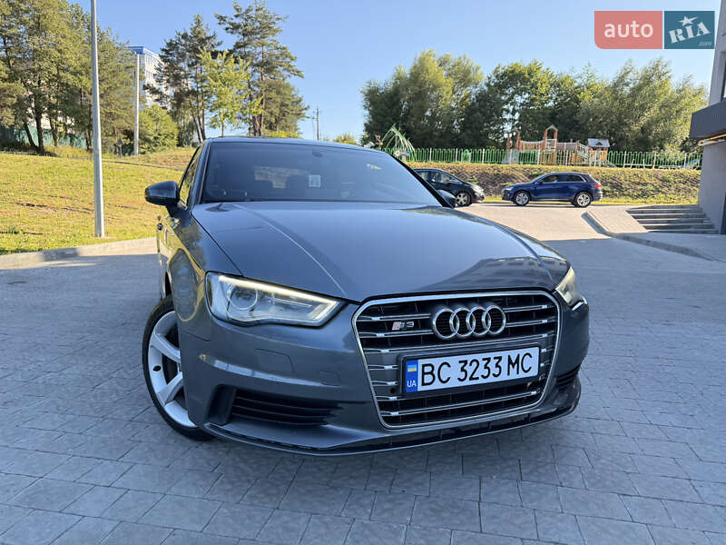 Седан Audi A3 2014 в Новояворовске