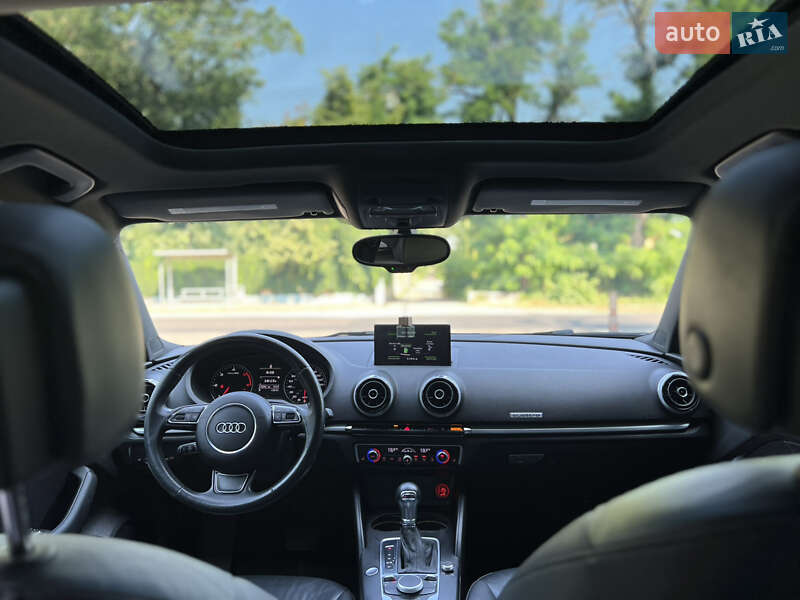Седан Audi A3 2014 в Одессе