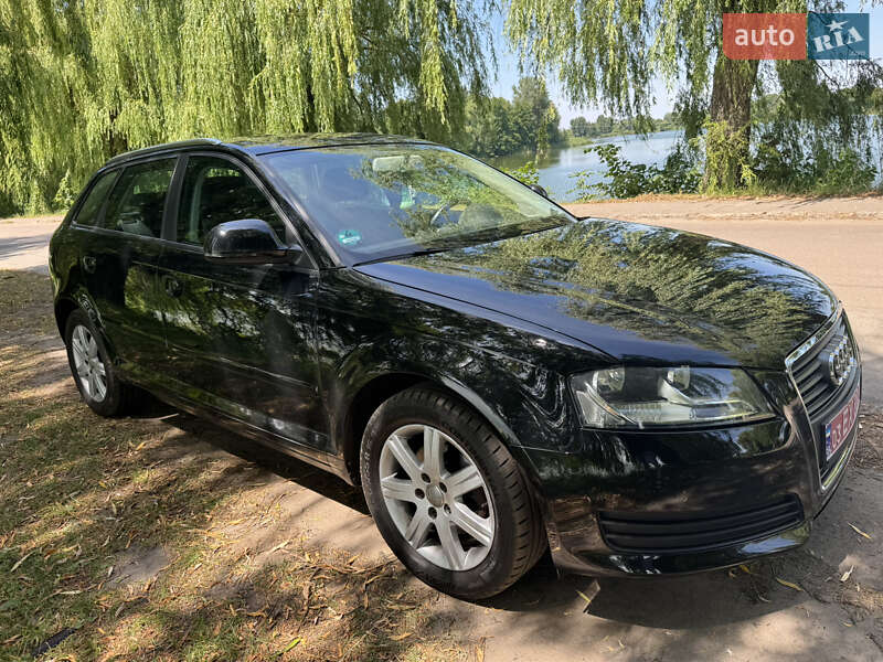 Хэтчбек Audi A3 2009 в Млинове