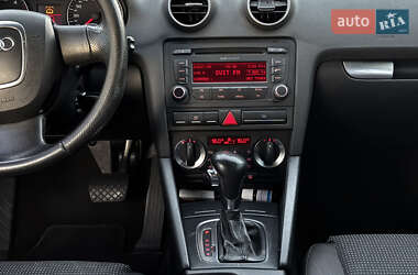 Хэтчбек Audi A3 2007 в 