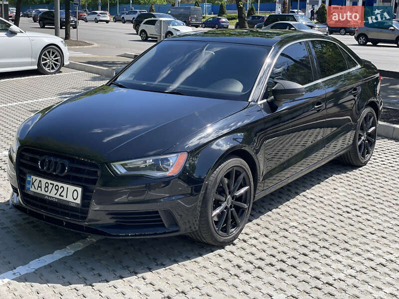 Седан Audi A3 2014 в Киеве
