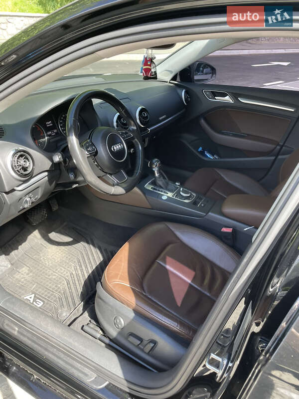 Седан Audi A3 2014 в Киеве