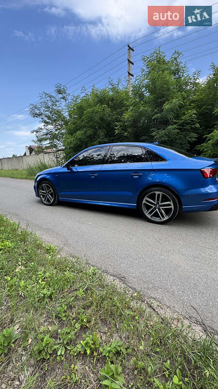Седан Audi A3 2017 в Харькове