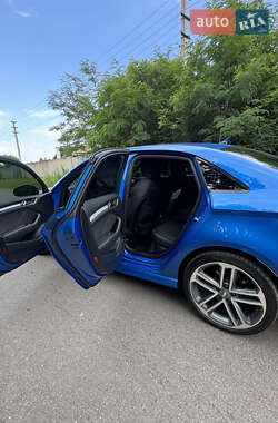 Седан Audi A3 2017 в 
