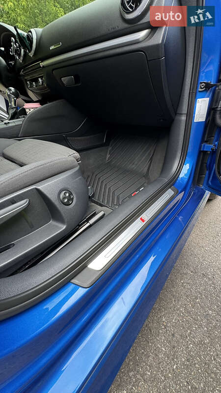 Седан Audi A3 2017 в Харькове