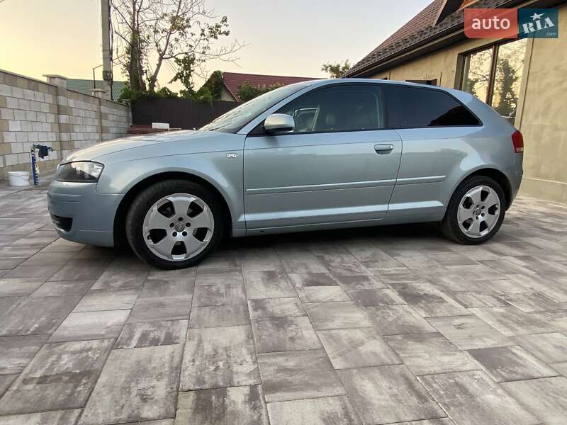 Хэтчбек Audi A3 2003 в Измаиле