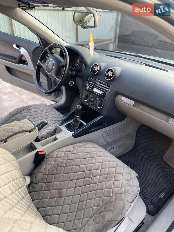 Хэтчбек Audi A3 2003 в Измаиле