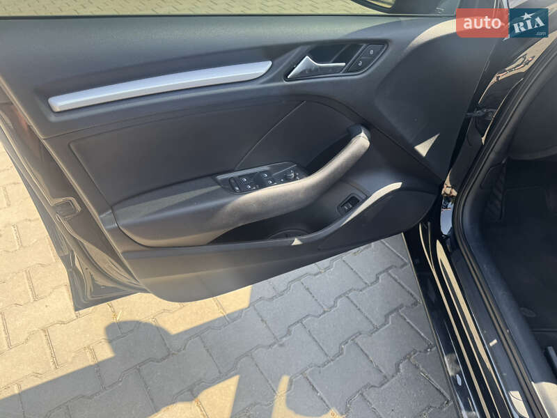 Седан Audi A3 2014 в Миколаєві