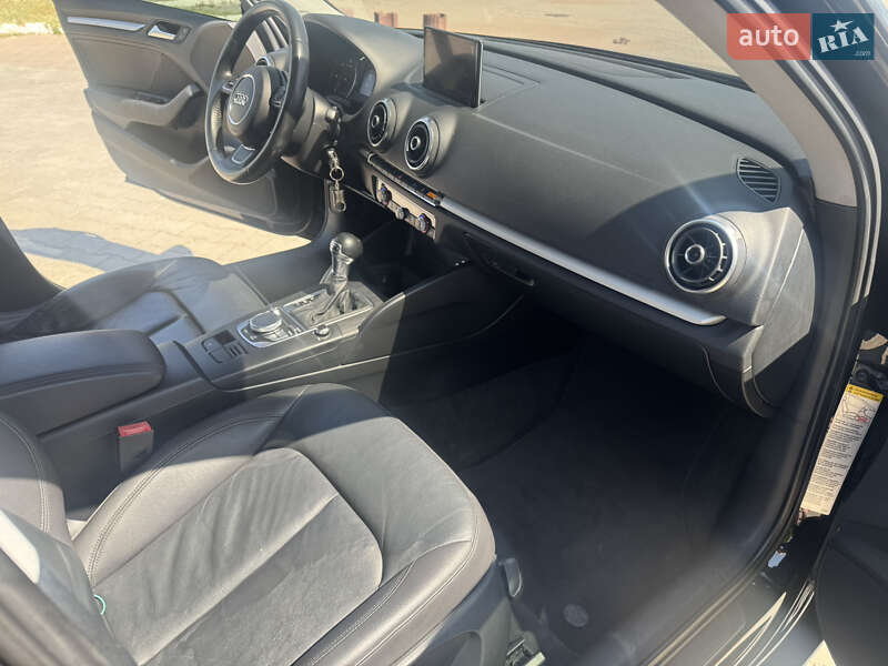 Седан Audi A3 2014 в Миколаєві