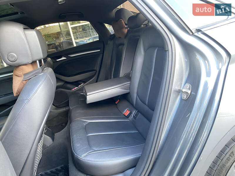 Седан Audi A3 2015 в Тернополі