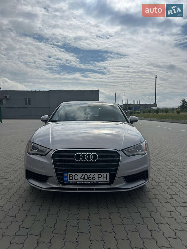 Седан Audi A3 2014 в Львове