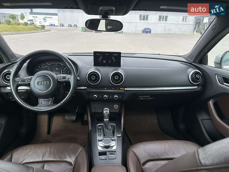 Седан Audi A3 2014 в Львове