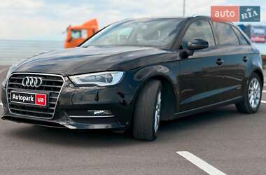 Хэтчбек Audi A3 2016 в Львове