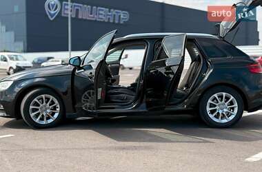 Хетчбек Audi A3 2016 в 