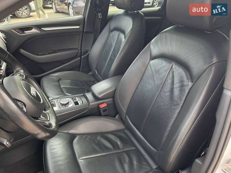 Седан Audi A3 2015 в Киеве
