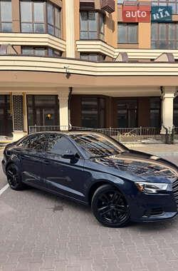 Седан Audi A3 2020 в 