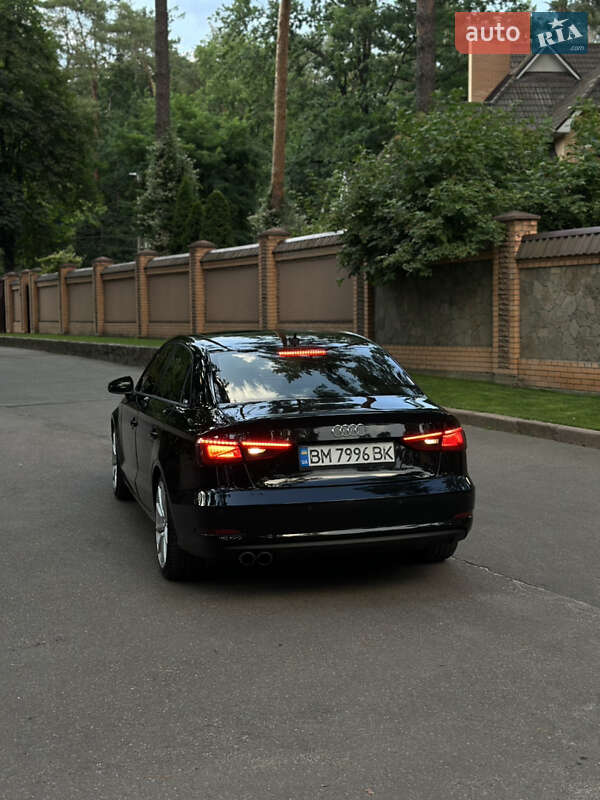 Седан Audi A3 2015 в Чернигове