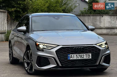 Седан Audi A3 2022 в 