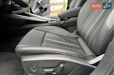 Седан Audi A3 2022 в 