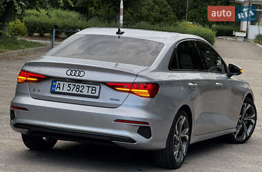 Седан Audi A3 2022 в 