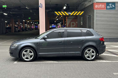 Хэтчбек Audi A3 2005 в 