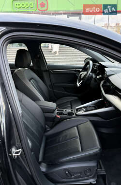 Седан Audi A3 2021 в 