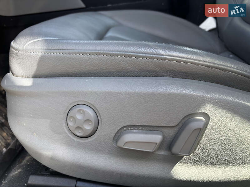 Седан Audi A3 2018 в Стрию