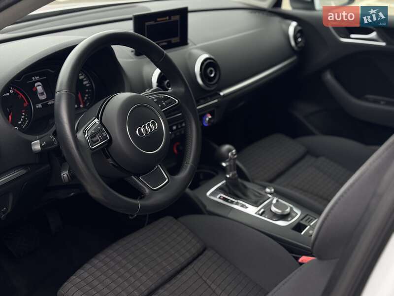 Седан Audi A3 2013 в Києві