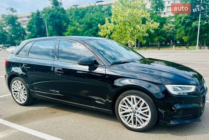 Хетчбек Audi A3 2017 в Києві