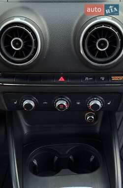 Седан Audi A3 2014 в 