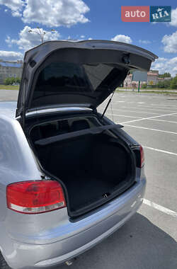 Хетчбек Audi A3 2003 в 