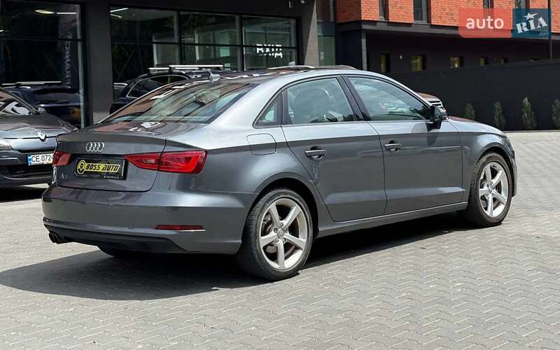 Седан Audi A3 2015 в Чернівцях