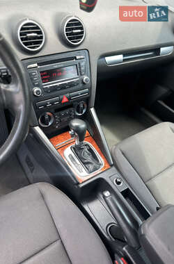 Хэтчбек Audi A3 2007 в 