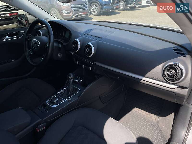 Седан Audi A3 2013 в Києві