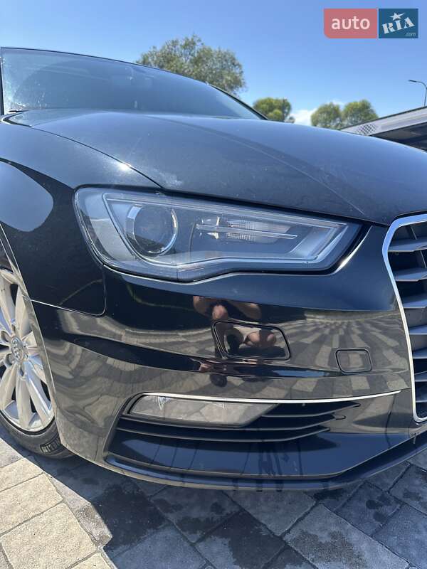 Седан Audi A3 2015 в Львові